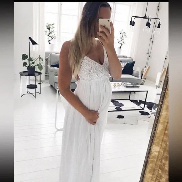 White Maternity Dress Maternity Gown |Baby Shower Dress | Pregnancy Photoshoot | Color: White | Size: S | Tinyxx51's Closet